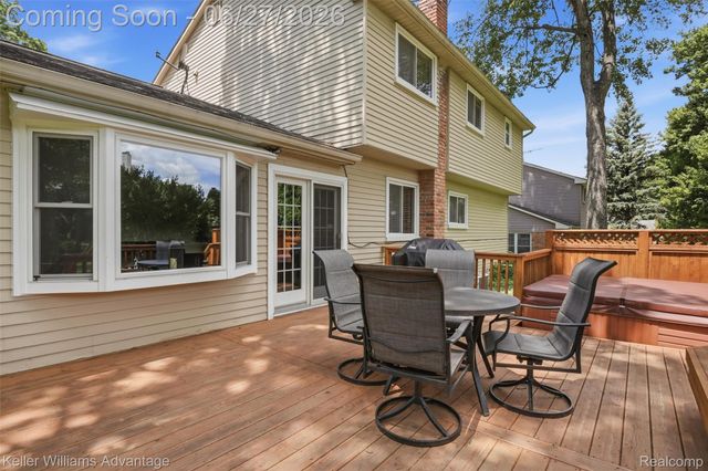 1479 Chanticlair Circle, Wixom, MI 48393