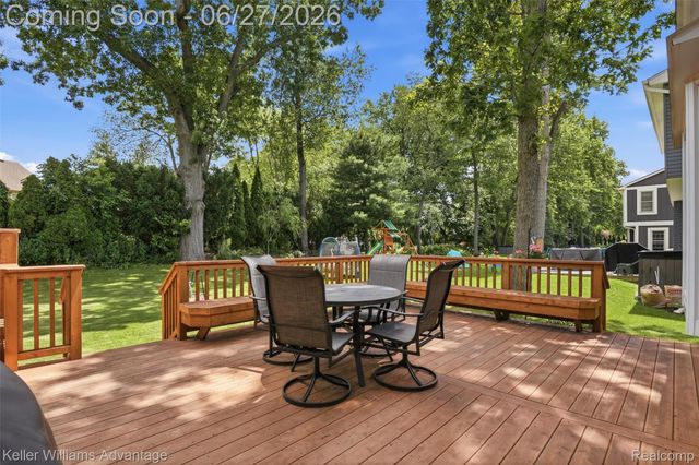 1479 Chanticlair Circle, Wixom, MI 48393