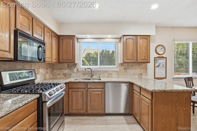 1479 Chanticlair Circle, Wixom, MI 48393
