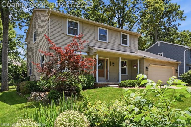 1479 Chanticlair Circle, Wixom, MI 48393