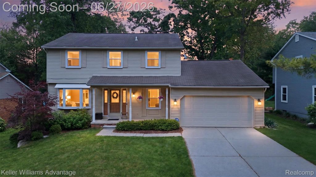 1479 Chanticlair Circle, Wixom, MI 48393