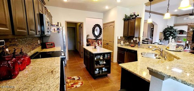 13212 Emerald Hills St. Street, Horizon City, TX 79928