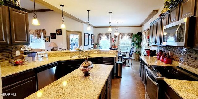 13212 Emerald Hills St. Street, Horizon City, TX 79928