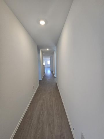 2304 Blizzard DR, Lockhart, TX 78644