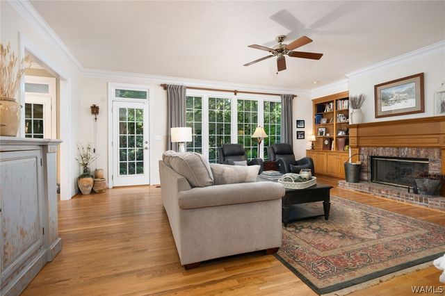 1221 Crown Pointe Blvd, Tuscaloosa, AL 35406