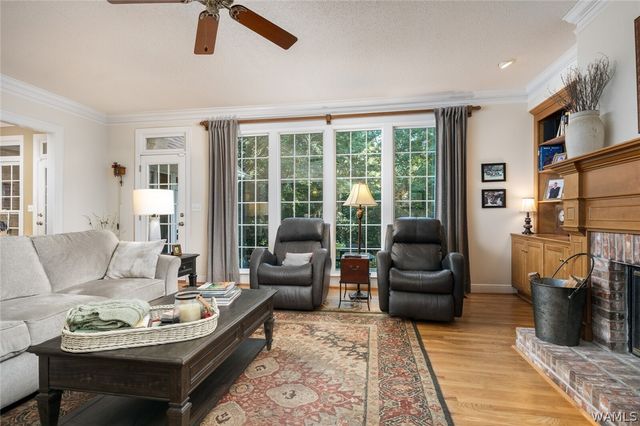 1221 Crown Pointe Blvd, Tuscaloosa, AL 35406