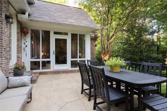 1221 Crown Pointe Blvd, Tuscaloosa, AL 35406