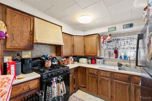 11 Liberty Street, Auburn, NY 13021