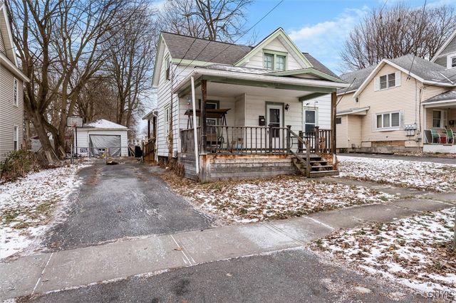 11 Liberty Street, Auburn, NY 13021