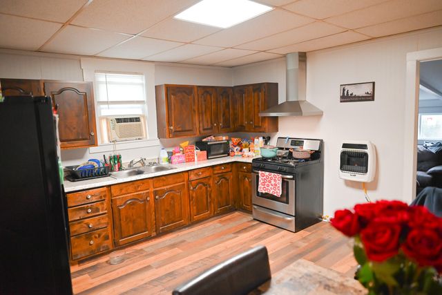 132 Virginia Avenue, Paris, KY 40361