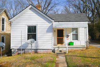 132 Virginia Avenue, Paris, KY 40361