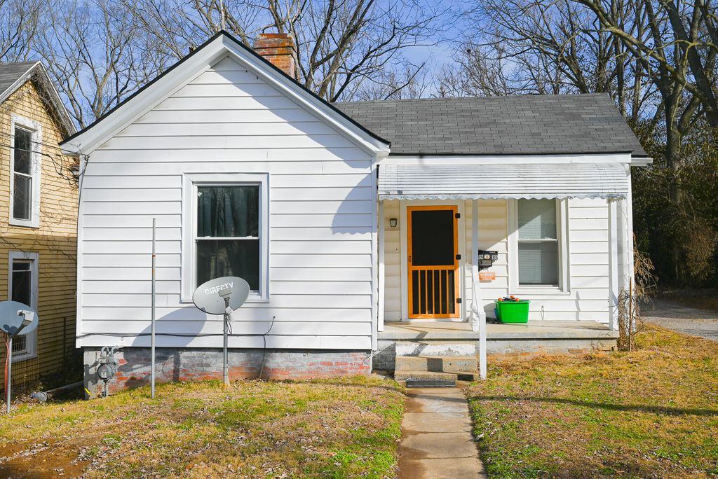 132 Virginia Avenue, Paris, KY 40361