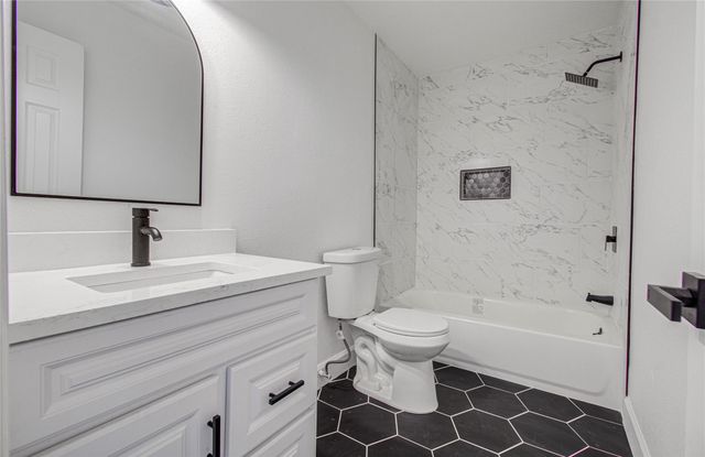 15448 Chipman Lane 5448, Houston, TX 77060