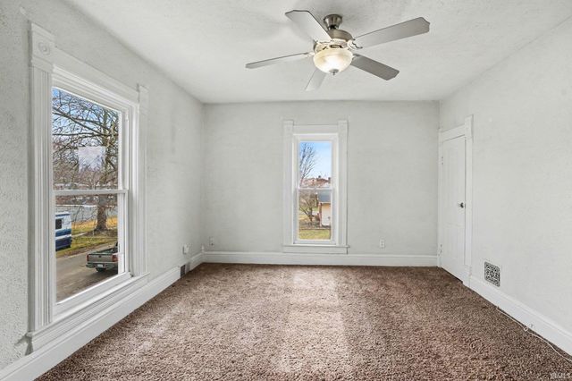 319 Massachusetts Avenue, Elkhart, IN 46514