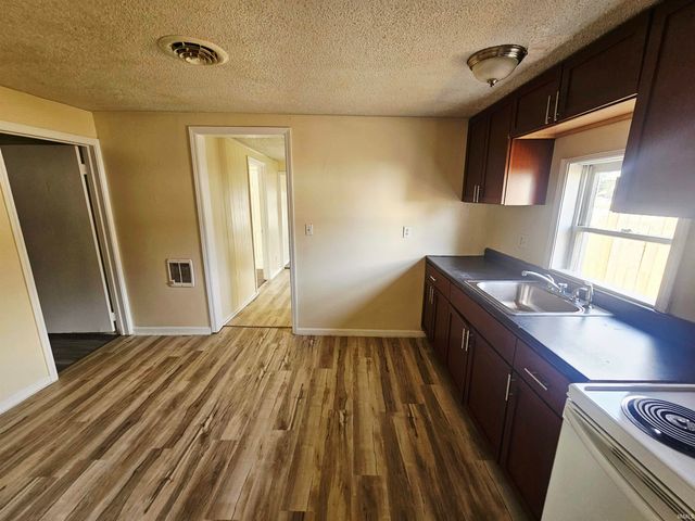 3312 E 16th Street, Muncie, IN 47302