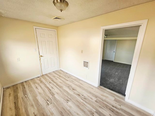 3312 E 16th Street, Muncie, IN 47302