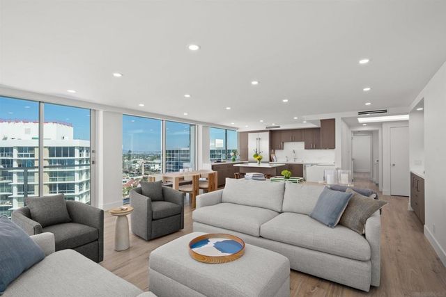 1730 Avenida Del Mundo 1608, Coronado, CA 92118