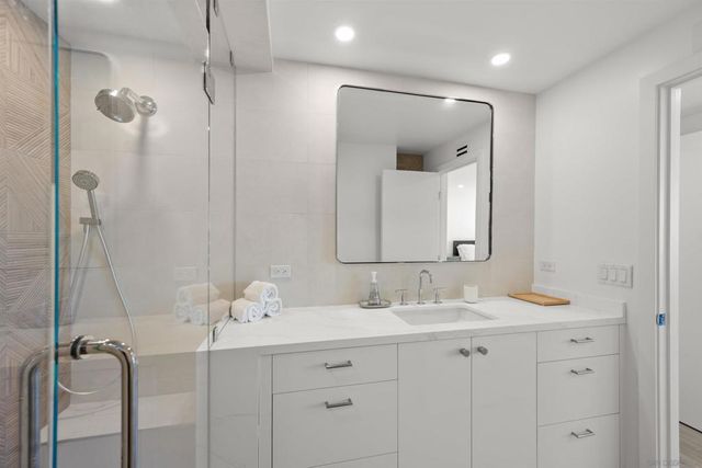 1730 Avenida Del Mundo 1608, Coronado, CA 92118