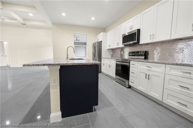 1043 Albert Avenue, Lehigh Acres, FL 33971