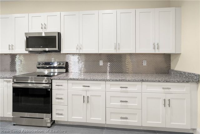 1043 Albert Avenue, Lehigh Acres, FL 33971