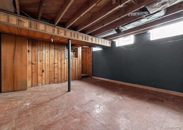 12945 Memorial Street, Detroit, MI 48227