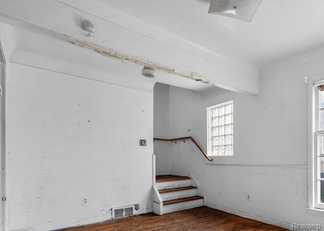 12945 Memorial Street, Detroit, MI 48227