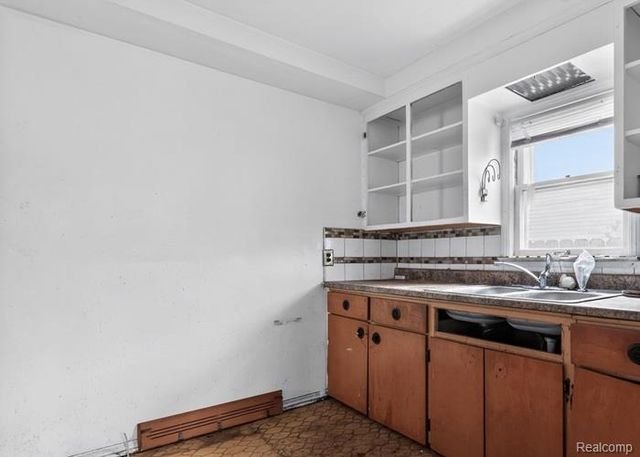 12945 Memorial Street, Detroit, MI 48227