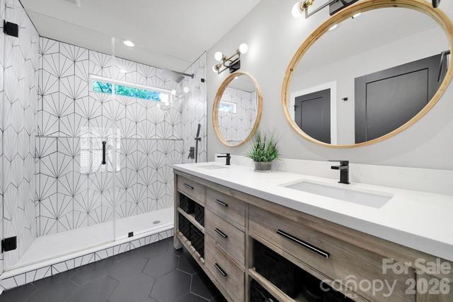 517 Inwood Drive, Charlotte, NC 28209