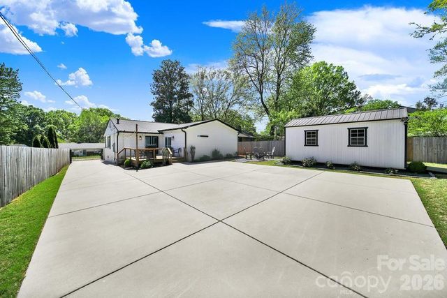 517 Inwood Drive, Charlotte, NC 28209