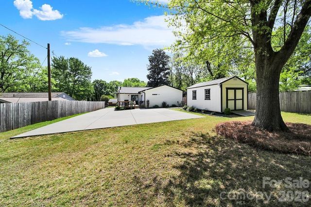 517 Inwood Drive, Charlotte, NC 28209