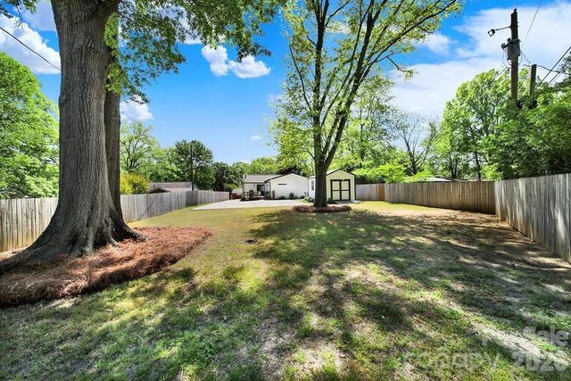 517 Inwood Drive, Charlotte, NC 28209
