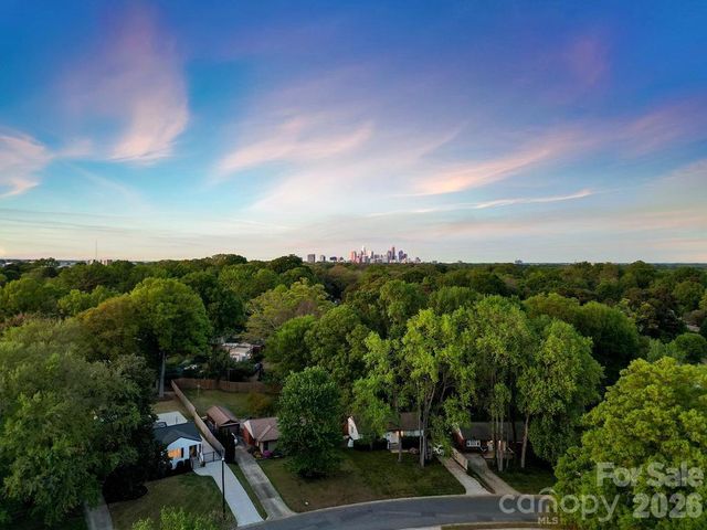517 Inwood Drive, Charlotte, NC 28209