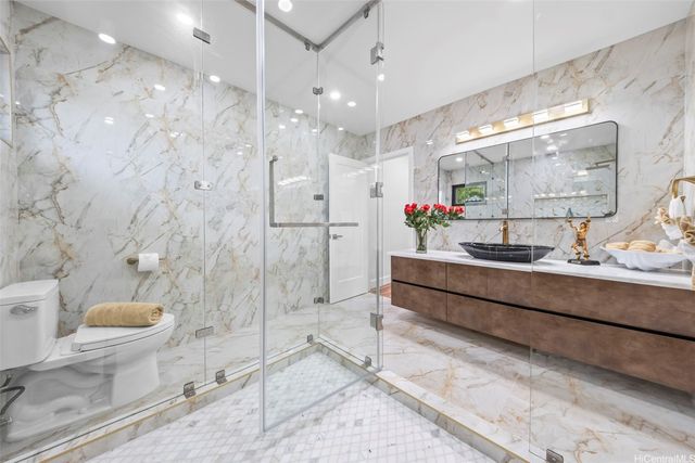 123 Waihili Place, Honolulu, HI 96825