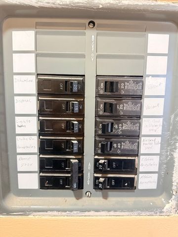 245 Sea St 45, Quincy, MA 02169