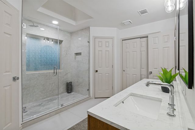 2607 Timberleaf Circle, Carrollton, TX 75006