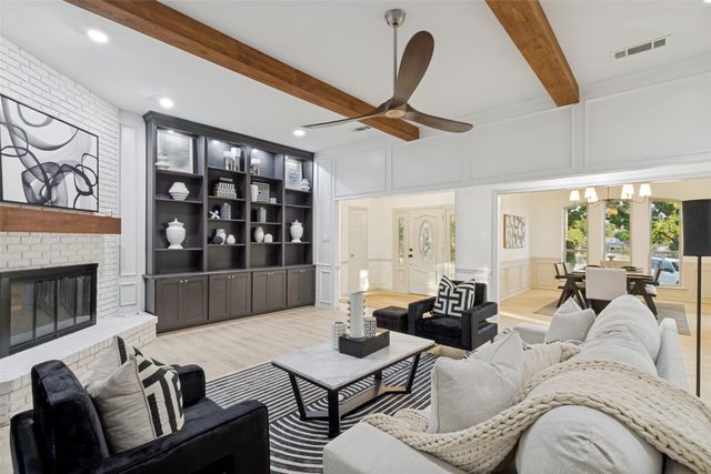 2607 Timberleaf Circle, Carrollton, TX 75006