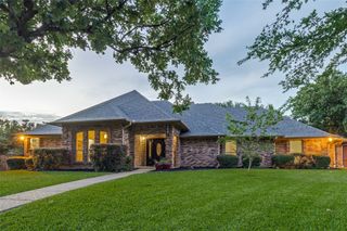 2607 Timberleaf Circle, Carrollton, TX 75006