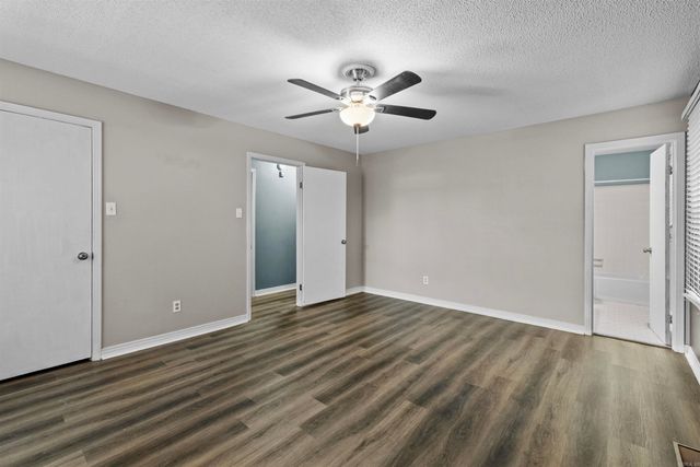 12601 Pleasant Forest Drive, Little Rock, AR 72212