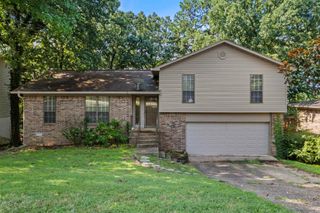 12601 Pleasant Forest Drive, Little Rock, AR 72212