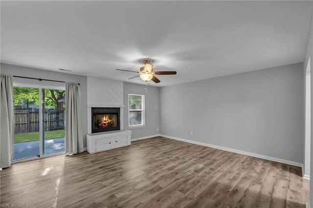 182 Thalia Trace DR, Virginia Beach, VA 23452