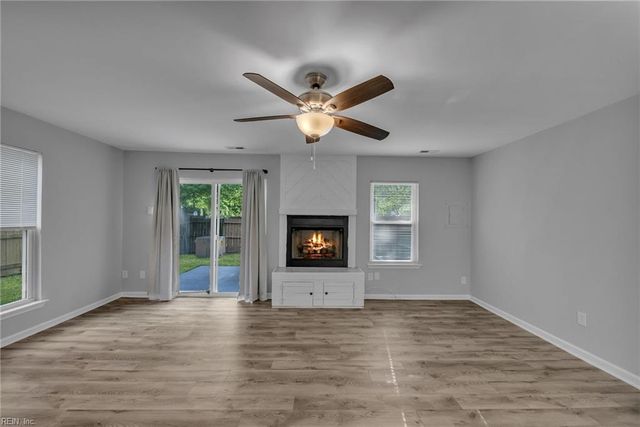 182 Thalia Trace DR, Virginia Beach, VA 23452