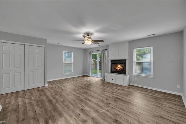 182 Thalia Trace DR, Virginia Beach, VA 23452