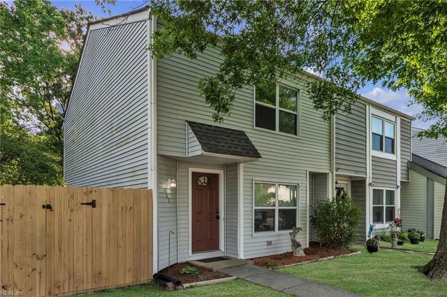 182 Thalia Trace DR, Virginia Beach, VA 23452