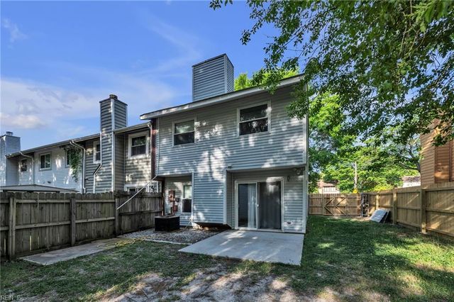 182 Thalia Trace DR, Virginia Beach, VA 23452