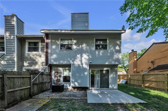 182 Thalia Trace DR, Virginia Beach, VA 23452