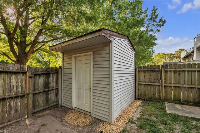 182 Thalia Trace DR, Virginia Beach, VA 23452