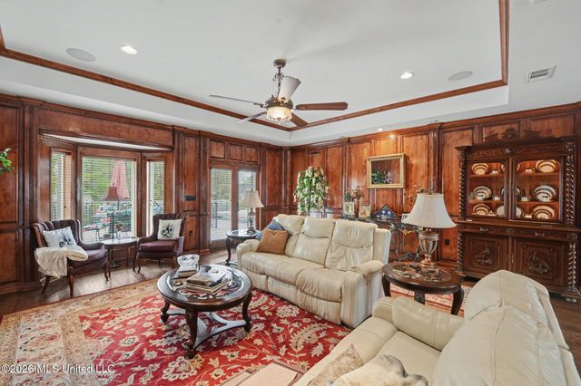 707 Esplanade Avenue, Bay Saint Louis, MS 39520