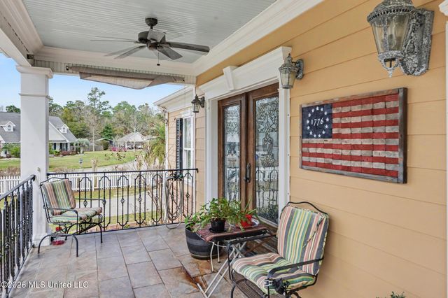 707 Esplanade Avenue, Bay Saint Louis, MS 39520