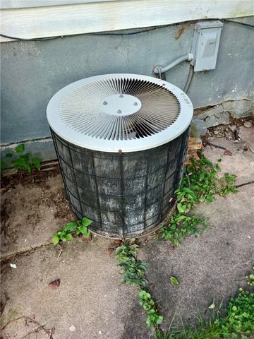 633 5th Ave, Ford City Boro, PA 16226