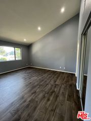 7639 Kester Avenue 5, Van Nuys (los Angeles), CA 91405